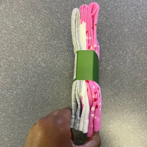 Kate Spade Pink and Red Heart Crew Socks 3 pair o/s - Picture 5 of 5